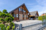 Japanischer Stil! *** Top gepflegtes Einfamilienhaus mit japanischem Garten in Tostedt *** - Zufahrt mit elektronischem Tor